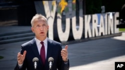 29 квітня Єнс Столтенберг провів третій візит до України, після початку повномасштабного вторгнення Росії в Україну