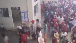 ထိုင်းနိုင်ငံ ချွန်ဘူရီမှာ ကမ္ဘောဒီယားနဲ့မြန်မာအလုပ်သမားတထောင်ကျော်ဆန္ဒပြ ထိုင်းနိုင်ငံ ချွန်ဘူရီမှာ ကမ္ဘောဒီယားနဲ့မြန်မာအလုပ်သမားတထောင်ကျော်ဆန္ဒပြ