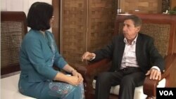 အမေရိကန်ကုန်သွယ်ရေးဝန်ကြီးဟောင်း Mickey Kantor နဲ့ ဗွီအိုအေ သီးသန့် မေးမြန်းခန်း