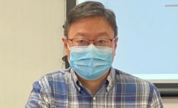 香港浸会大学政治及国际关系学系副教授陈家洛表示,法援制度的改变愈来愈向中国大陆”官派律师”的文化演变下去的话,可能破坏香港司法制度的声誉 (美国之音/汤惠芸)