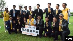 新民主同盟成为2015年香港区议会选举大赢家,16人参选15人胜出(美国之音汤惠芸拍摄)