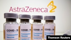 Astra Zeneca ဆေးကုမ္ပဏီက ကိုဗစ်ကာကွယ်ဆေးပုလင်းများ။