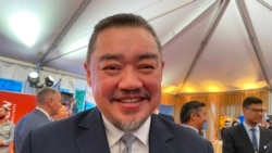 台湾立法院人权促进会秘书长吾尔开希2021年10月6日在华盛顿双橡园参加台湾双十庆祝活动(美国之音锺辰芳拍摄)