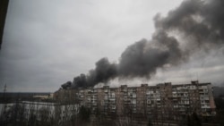 ရုရှားသိမ်းပိုက်ခံ Mariupol မြို့ ဒေသခံတွေ အိုးအိမ်စွန့်ခွာ ရုရှားသိမ်းပိုက်ခံ Mariupol မြို့ ဒေသခံတွေ အိုးအိမ်စွန့်ခွာ