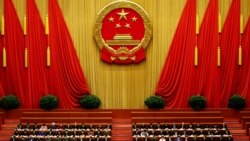 时事大家谈 热点快评：人大政府工作报告罕见承认中国民众不满情绪