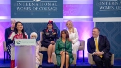 ဒုက္ခသည်ဘဝက ရုန်းကန်လှုပ်ရှားခဲ့တဲ့ အမျိုးသမီးရဲစွမ်းသတ္တိဆုရှင် ဒုက္ခသည်ဘဝက ရုန်းကန်လှုပ်ရှားခဲ့တဲ့ အမျိုးသမီးရဲစွမ်းသတ္တိဆုရှင်