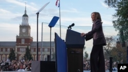 2024年11月6日,副总统卡马拉·哈里斯在华盛顿霍华德大学校园发表2024年总统大选承认败选的演讲。