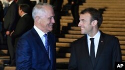 澳大利亚总理特恩布尔在悉尼歌剧院会晤到访的法国总统马克龙 (2018年5月1日)