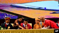 ၂၀၁၅ အောက်တိုတာ ၁၅ တုန်းက NCA အပစ်အခတ်ရပ်စဲရေးလက်မှတ်ထိုးစဉ်