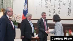 台湾总统蔡英文会见欧洲议会议员访问团(台湾总统府资料照)