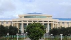 စစ်တွေတက္ကသိုလ်မှာ ရိုဟင်ဂျာကျောင်းသားတွေ တက်ရောက်ခွင့်ပြု စစ်တွေတက္ကသိုလ်မှာ ရိုဟင်ဂျာကျောင်းသားတွေ တက်ရောက်ခွင့်ပြု