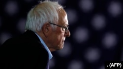 2020年3月6日佛蒙特州参议员桑德斯在底特律对支持者讲话。