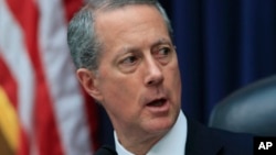 美国国会众议院军委会资深共和党人索恩伯里（美联社资料图）