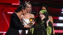 ဆယ်ကျော်သက်အဆိုတော် Billie Eilish ဂရမ်မီဆုကြီး လေးဆုရရှိ ဆယ်ကျော်သက်အဆိုတော် Billie Eilish ဂရမ်မီဆုကြီး လေးဆုရရှိ