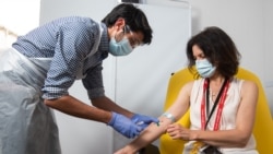 မကြာခင်ထွက်လာတော့မယ့် COVID-19 ကာကွယ်ဆေး မျှမျှတတ ဖြန့်ဖြူးဖို့ လိုအပ် (WHO အကြီးအကဲ) မကြာခင်ထွက်လာတော့မယ့် COVID-19 ကာကွယ်ဆေး မျှမျှတတ ဖြန့်ဖြူးဖို့ လိုအပ် (WHO အကြီးအကဲ)