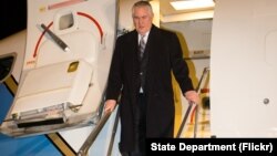 အမေရိကန်နိုင်ငံခြားရေးဝန်ကြီး Rex Tillerson အာရှခရီးစဉ်စတင်။