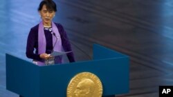 ၂၀၁၂ တုန်းက ဒေါ်အောင်ဆန်းစုကြည် Nobel ဆုကို လက်ခံစဉ်