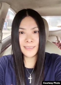 中国人权活动人士、原北京798艺术园独立策展人向莉2017年在泰国。(向莉提供照片)