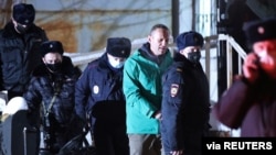 ရုရှားအတိုက်အခံ Navalny အဖမ်းခံရ