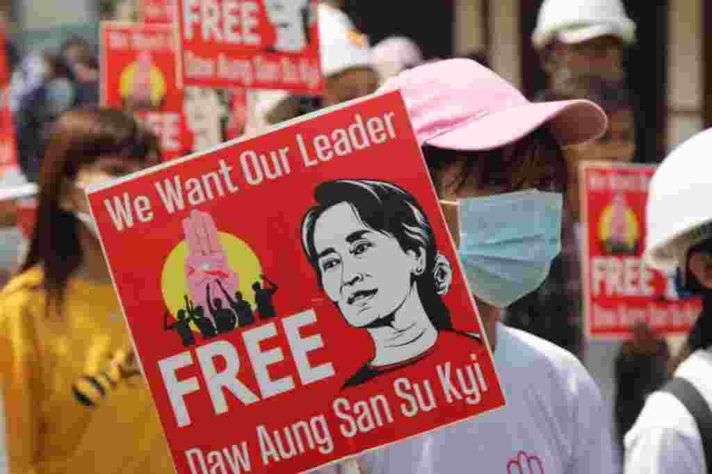 မကွေးတိုင်း၊ ရေစကြိုမြို့ စစ်အာဏာသိမ်းကန့်ကွက်ဆန္ဒပြ