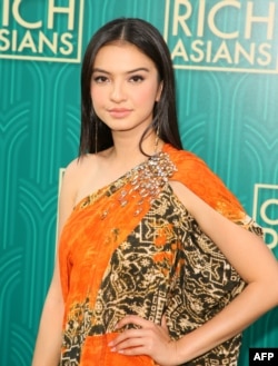 新加坡华人女星谢宛谕(Fiona Xie)在电影《疯狂亚洲富豪》的好莱坞首映会上亮相(2018年8月7日)。