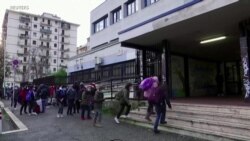 伴随老师接种疫苗 催促返校呼声渐高 伴随老师接种疫苗 催促返校呼声渐高