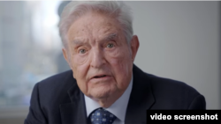 匈牙利出生的美国投资家、亿万富豪索罗斯1月31日发表一段视频讲话,其中他提到中共总书记习近平在中共二十大上或无法如愿连任。(视频截图)