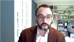 美国智库海军研究中心CNA俄罗斯研究部主任科夫曼(Michael Kofman)(卡托研究所视频截图)