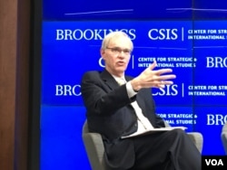 前美国在台协会主席卜睿哲 (美国之音钟辰芳拍摄)