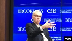 前美国在台协会主席卜睿哲 (美国之音钟辰芳拍摄)