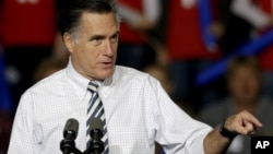 罗姆尼在爱奥华州竞选活动中讲话