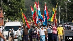 မှတ်တမ်းဓါတ်ပုံ- ၂၀၂၁ ဇန်နဝါရီလ ၃၀ ရက်နေ့က စစ်တပ်ထောက်ခံသူများ ဆန္ဒပြနေစဉ်