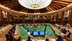 ၂၁ ရာစုပင်လုံ ဒုတိယနေ့ ပြည်ထောင်စုဆိုင်ရာ ကိစ္စဆွေးနွေး ၂၁ ရာစုပင်လုံ ဒုတိယနေ့ ပြည်ထောင်စုဆိုင်ရာ ကိစ္စဆွေးနွေး