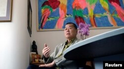 苹果日报创办人黎智英在香港接受采访时谈港版国安法。(2020年5月29日)