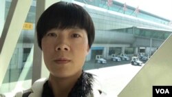 中国维权人士张海涛的妻子李爱杰 (资料照片)