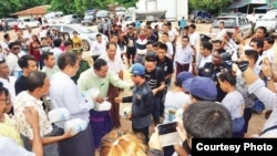 ထိုင်းနိုင်ငံတွင်း အဖမ်းအဆီးတွေကြောင့် ပြန်လာကြတဲ့ မြန်မာ လုပ်သားများ။ ဓာတ်ပုံ- MOI