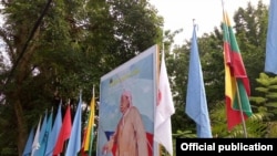 ဆရာကြီးသခင်ကိုယ်တော်မှိုင်း ကွယ်လွန်ခြင်း နဲ့ ဂူဗိမာန် အမှတ်တရ (သတင်းဓာတ်ပုံများ)