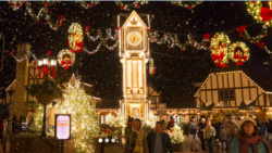 ခရစ္စမတ်စ်ပွဲတော် နွှဲပျော်ဖို့ အကောင်းဆုံး Williamsburg ရှေးဟောင်းမြို့လေး ခရစ္စမတ်စ်ပွဲတော် နွှဲပျော်ဖို့ အကောင်းဆုံး Williamsburg ရှေးဟောင်းမြို့လေး