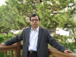 人口学家,《大国空巢》作者易富贤