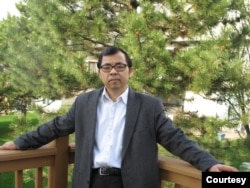 人口学家,《大国空巢》作者易富贤