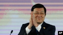 在马尼拉出席亚太经合组织会议的越南国家主席张晋创(2015年11月17日)