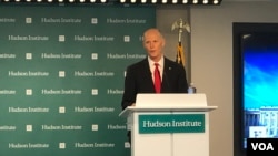 联邦参议员斯科特(Sen. Rick Scott, R-FL)2020年2月28日在哈德逊研究所发表演说。(美国之音记者李逸华拍摄)