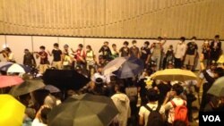 10月14日香港示威者和警察对峙