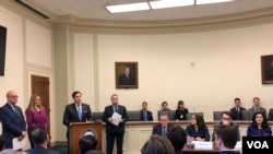 美国国会暨行政当局中国委员会(CECC)2020年3月11日召开就维吾尔强迫劳动问题召开讨论会。(美国之音记者李逸华摄)