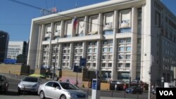 莫斯科的俄罗斯对外贸易银行零售银行总部大楼。(美国之音白桦拍摄)