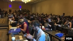 采访保守派政治行动大会的新闻记者(莉雅拍摄)