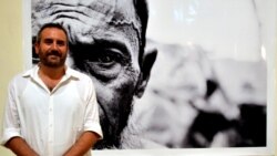 အမေရိကန်မှတ်တမ်းဓာတ်ပုံဆရာ Greg Constantine မြန်မာပြည်ဝင်ခွင့် ပိတ်ခံရ အမေရိကန်မှတ်တမ်းဓာတ်ပုံဆရာ Greg Constantine မြန်မာပြည်ဝင်ခွင့် ပိတ်ခံရ