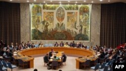 Gedung konsulat AS di Benghazi, Libya terbakar dalam serangan para demonstran, Selasa malam (11/9).