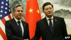 资料照片:美国国务卿布林肯在北京钓鱼台国宾馆与中国外长秦刚会晤。(2023年6月18日)