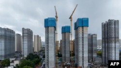 资料照片:中国江苏省淮安市的一个住宅楼建筑工地。(2024年10月17日)